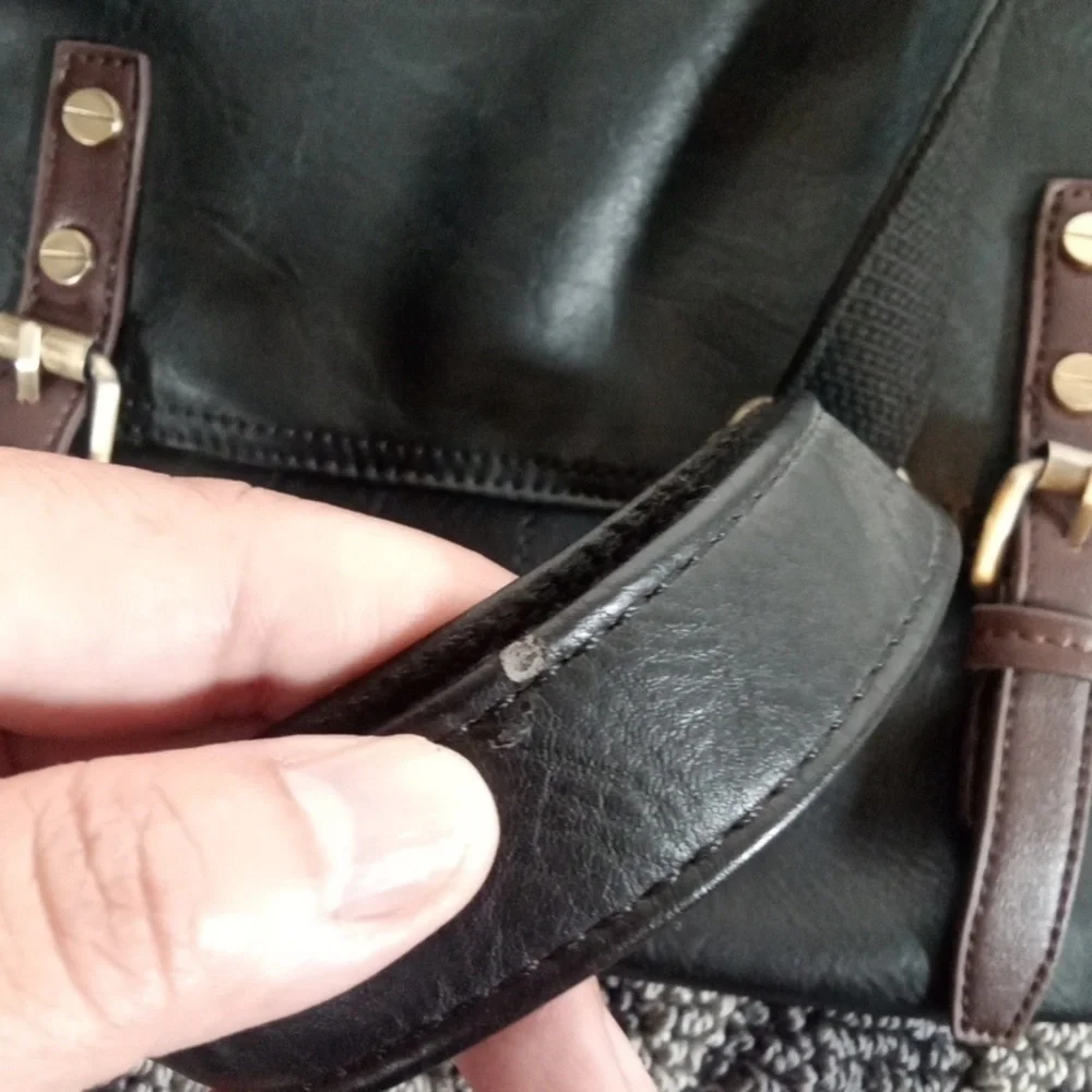 Republic Womens Vegan Leather Messanger Laptop Bag Womens